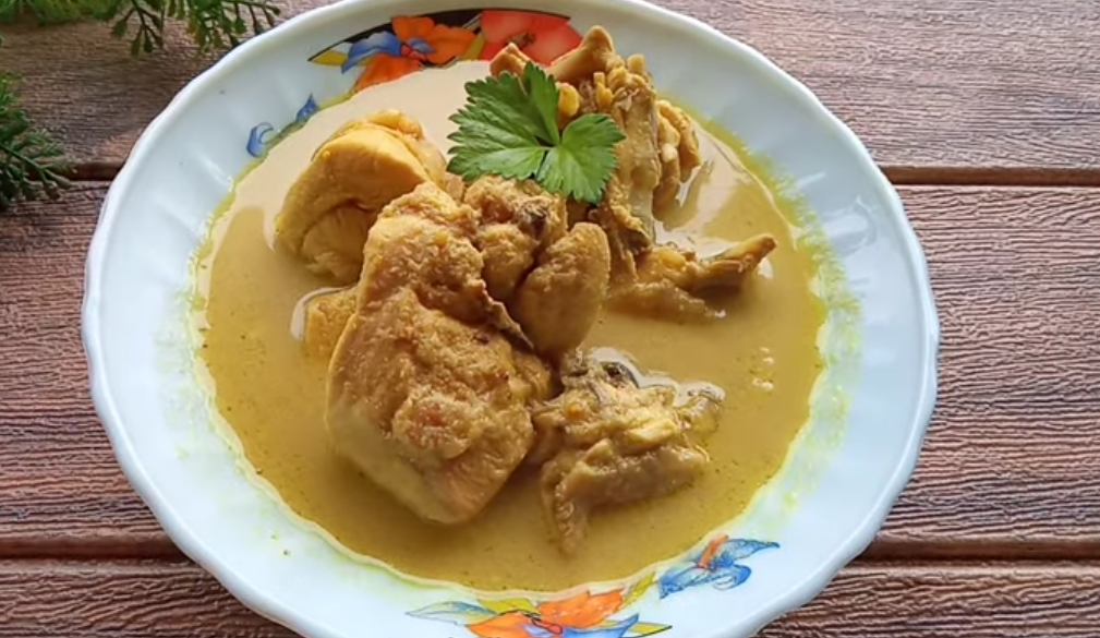 Resep Opor Ayam Lebaran Spesial untuk Menu Idul Fitri Kumpul Bersama Keluarga