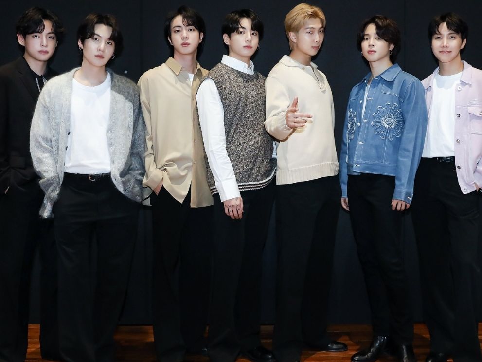 Pemenang Grammy Awards 2022 Lengkap! BTS Performs Butter, Olivia