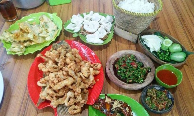 Ilustrasi / Daftar Tempat Bukber di Majalengka dengan Budget Terjangkau, Dijamin Nikmat