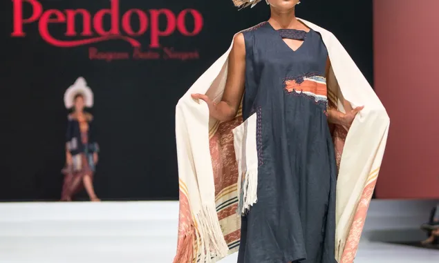 Lestarikan Kain Tenun Sikka Melalui Gelaran Fashion Show