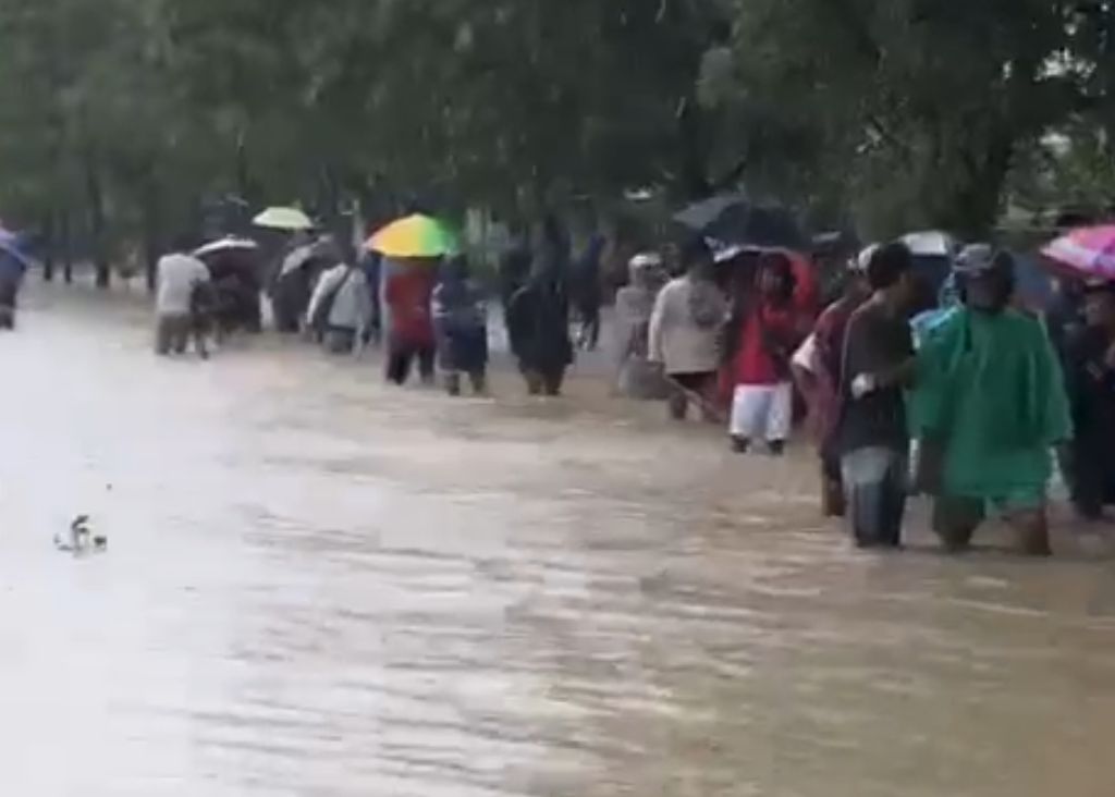 Banjir di Bekasi dinyatakan surut hari ini oleh BPBD.