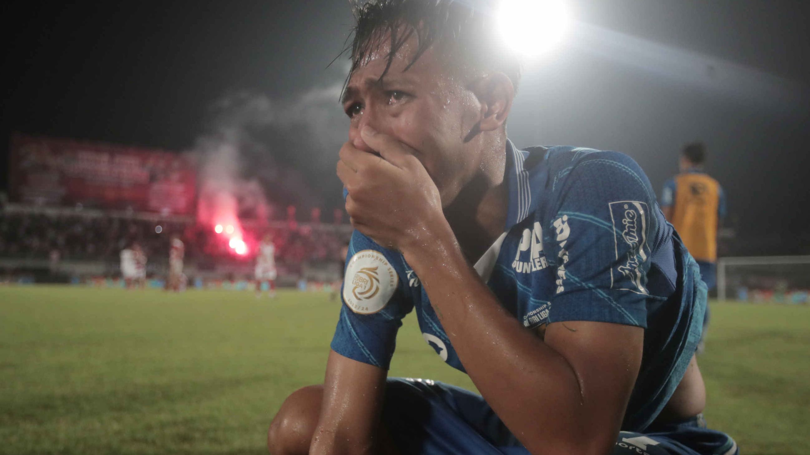 Luapan emosional pemain Persib Bandung Beckham Putra Nugraha setelah berhasil membawa timnya keluar sebagai juara Final Championship Series 2024 di Stadion Bangkalan Madura, Jawa Timur, Jumat, 31 Mei 2024.
