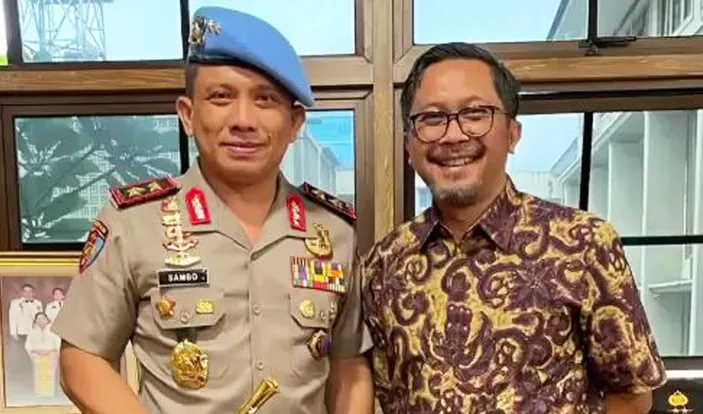 Fahmi Alamsyah Diduga Terlibat Skenario Ferdy Sambo, Refly Harun ...