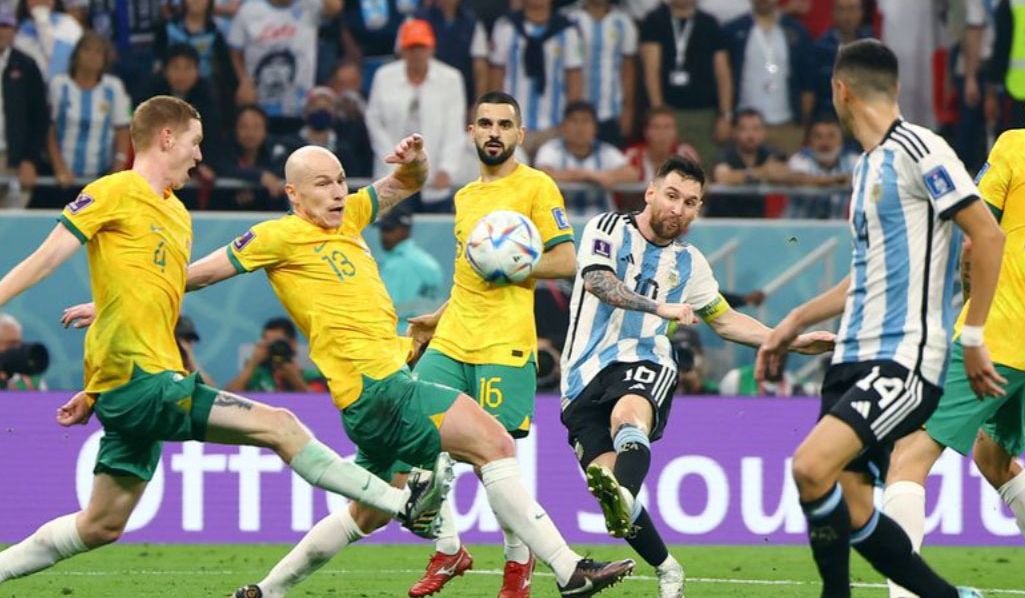 Hasil pertandingan babak 16 besar Piala Dunia 2022 di antara Argentina vs Australia.
