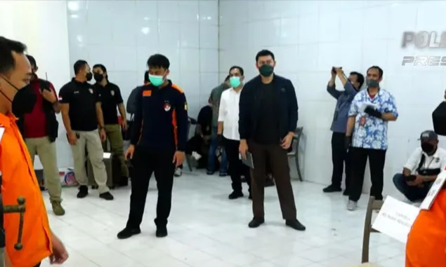 Rekonstruksi Penembakan Brigadir J, 78 Adegan 3 Lokasi 5 Tersangka Dihadirkan