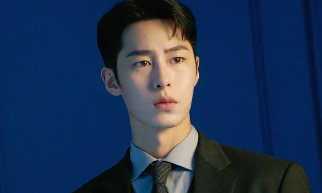 Bersikap Profesional, Lee Jae Wook Ungkap Jika Ia Hidup Seperti Karakternya dalam K-Drama The Impossible Heir