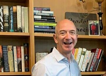 Potret Miliarder Jeff Bezos.