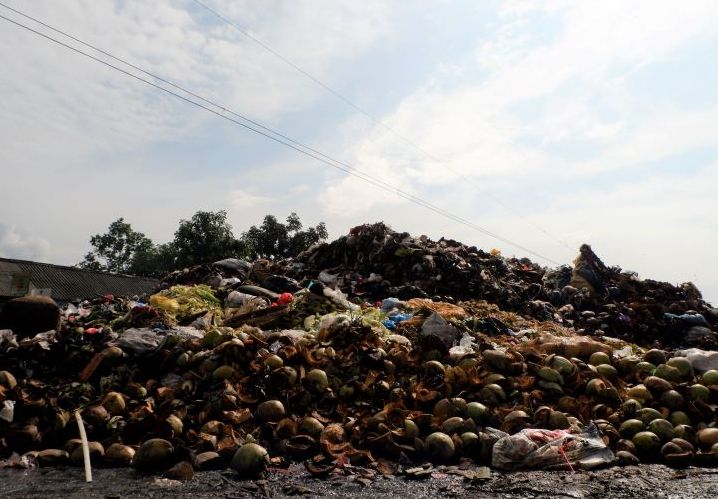 Gunung sampah di Pasar Induk Gedebage Kota Bandung masih sering terjadi akibat pengelolaan sampah belum maksimal dan sampah belum dimanfaatkan.