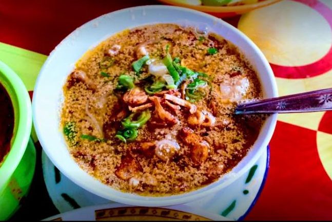 Ingin Makan Sop Saudara dan Ikan Bakar Paling Enak? Ini Warung Paling Enak Sekota Makassar