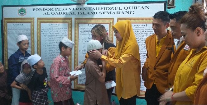 Caleg Hanura Kota Semarang Berbagi Kasih kepada Anak-anak Yatim Piatu