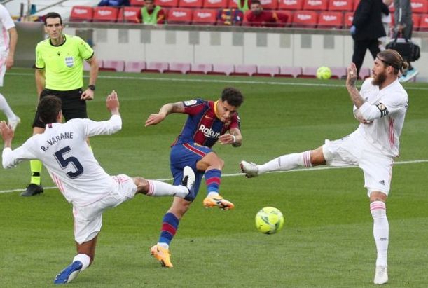 Phillippe  Coutinho  Barcelona  Harus Menepi  Karena Alami Cedera Saat Lawan Eibar 