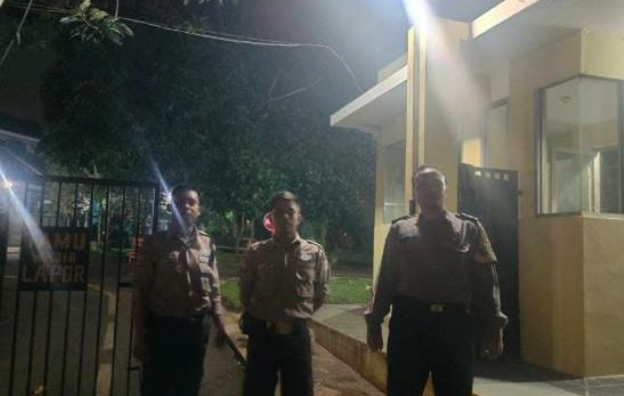 Unit samapta Polsek Kemang polres Bogor gelar patroli pengamanan wilayah di bulan Ramadan