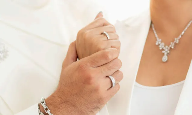 Frank & co. Buat Wedding Anniversary Ring untuk Anjasmara dan Dian Nitami di Perayaan 25 Tahun Pernikahan