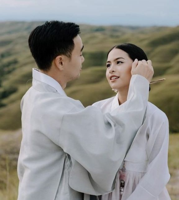 Maudy Ayunda Spill 4 Foto Prewedding dengan Jesse Choi, Intip Gayanya yang Simpel Nan Elegan