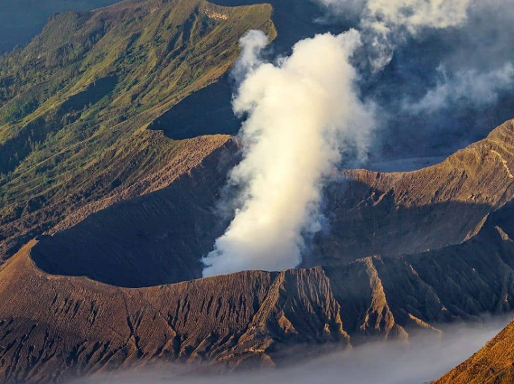 Gunung Bromo, rekomendasi wisata alam Jawa Timur 2023
