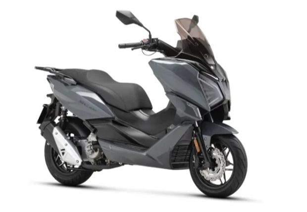 MBP SC300, skutik pendatang baru calon lawan berat Yamaha XMAX dan Honda Forza