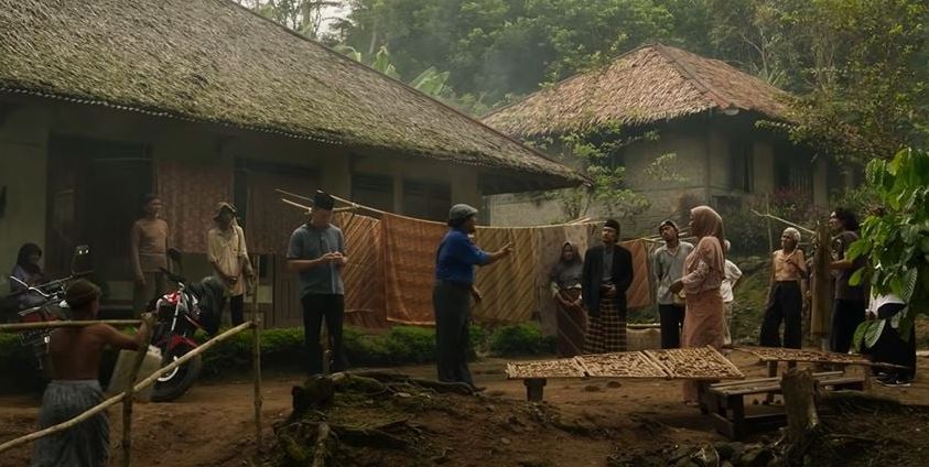 Syuting film horor Makmum 2 yang berlokasi di Desa Adat Kuta, Ciamis