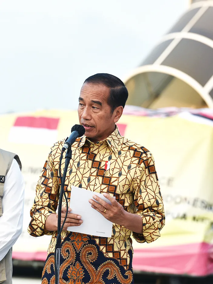 Jokowi Resmi Menandatangani Keppres Pemberhentian Hasyim Asyari Dari