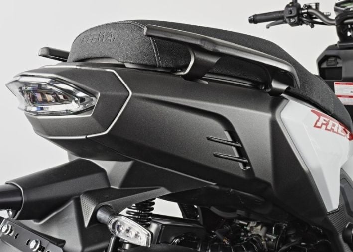 Keeway Fact X 125 Skutik Adventur dengan Desain Modern, Yamaha X-Ride 125 Auto Ciut - Halaman 2