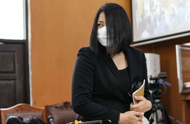  Foto-foto Cantik Putri Candrawathi  di Persidangan,  Bikin Netizen Emosi