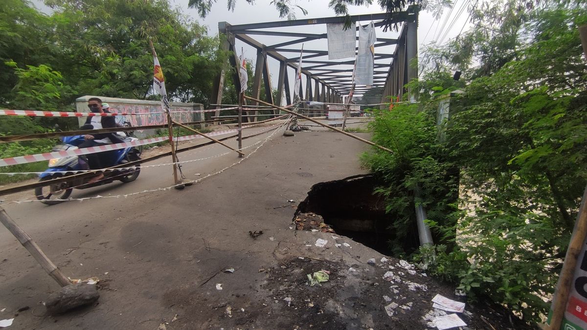 Amblas Jembatan Cipamingkis Bekasi Kian Meluas, Dani Ramdan: Perbaikan ...