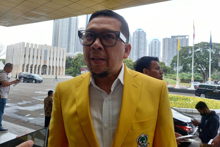 DPR Sebut Usulan Penghapusan Jabatan Gubernur Harus Dikaji Mendalam