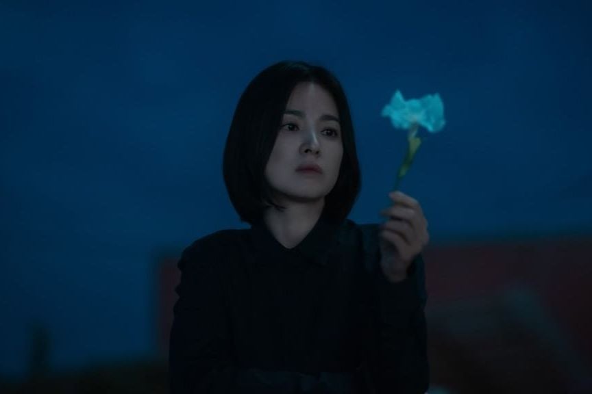 Simak prediksi sinopsis, daftar pemeran, dan jadwal rilis drama Korea The Glory yang masih gandeng Song Hye Kyo sebagai Dong Eun dan Im Ji Yeon perankan Yeon Ji.