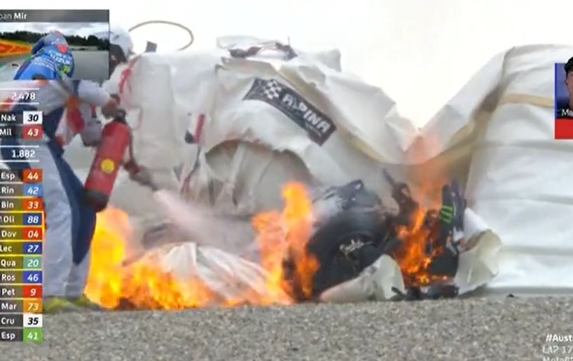 Motor Maverick Vinales terbakar di MotoGP Styria Austria