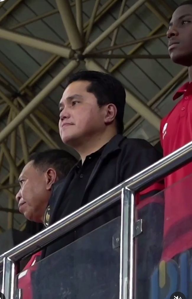 Ketua PSSI Erick Thohir saat menghadiri langsung laga Indonesia vs  Burundi di leg ke 2