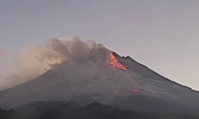Guguran Lava Gunung Merapi Meluncur Hingga 1,7 Kilometer, Waspadai Potensi Bahaya