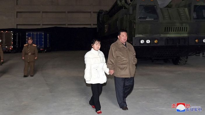 Putri Kim Jong Un Tampil Kedua Kali di Hadapan Publik, Pakar Prediksikan Pewaris Korea Utara