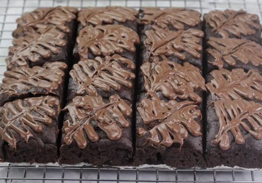 Resep mudah brownies coklat kukus ekonomis dari lima bahan