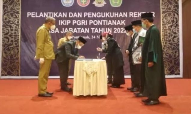 Muhammad Firdaus Dilantik Sebagai Rektor IKIP PGRI Pontianak, Target Jadikan Universitas dan Buka Prodi Baru