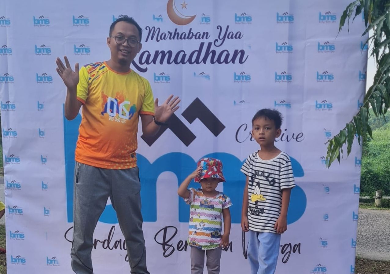 Direktur BMS Creative Fauzan Dardiri saat car free day sambut puasa Ramadhan 2023.