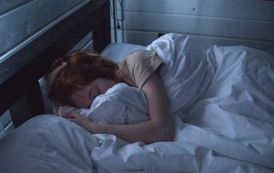Kebiasaan terlalu banyak tidur ternyata sangat bahaya
