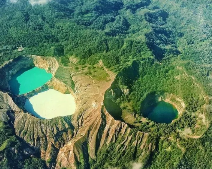 Keajaiban Danau Kelimutu: Pesona Alam di Pulau Flores, Destinasi Wisata yang Menakjubkan - Pikiran Rakyat NTT