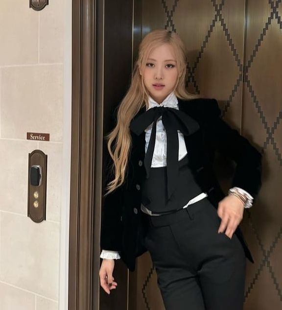 Gone lagu ke-2 Rose Blackpink yang menembus 200 juta streaming di Spotify