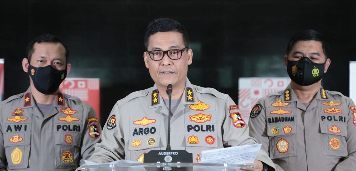 Kapolda Metro Jaya dan Kapolda Jawa Barat Lengser Dari Jabatan