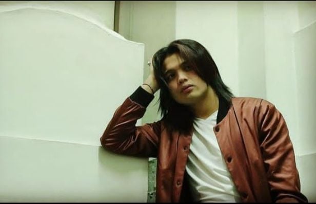 Biodata dan Profil Restu Van Houten, Instagram, Umur dan Pacar Anak Charlie Setia Band yang