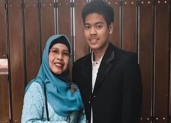 Makam Syabda Perkasa Belawa Satu Liang dengan Ibunya, Foto Kondisi Mobil Sabda Pebulutangkis yang Meninggal