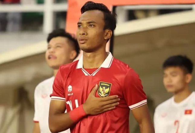 Robi Darwis merasa kesal dengan dicoretnya Indonesia sebagai tuan rumah Piala Dunia U 20/Instagram @robi_darwis.