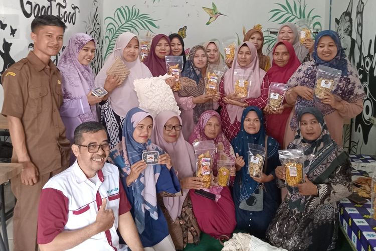UMKM Kuliner Binaan Wilmar di Sumbar Ingin Jadi Pemain Snack Tradisional Tingkat Nasional - Seputar Cibubur