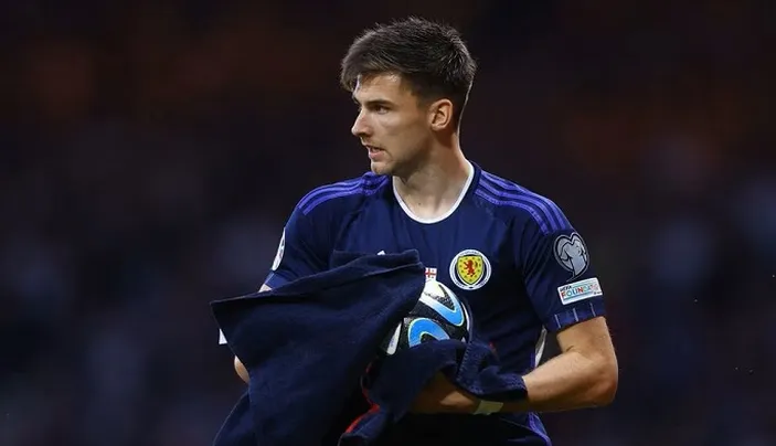 Kieran Tierney Dipinjamkan dari Arsenal ke Real Sociedad, Mengaku Senang Bisa Bermain di La Liga