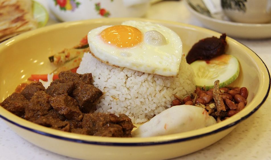 Cara Mudah Membuat Rendang Khas Padang dengan Bahan Sederhana - Potensi