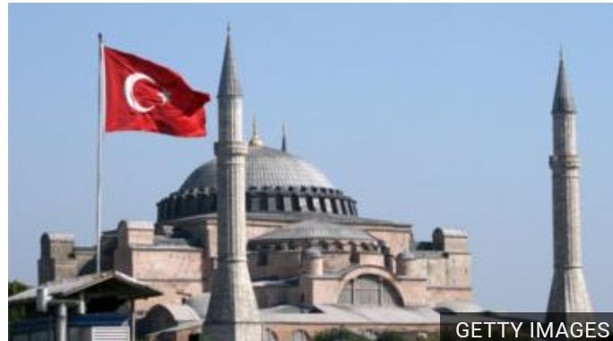 Hagia Sophia memiliki makna besar sebagai simbol agama dan politik.*