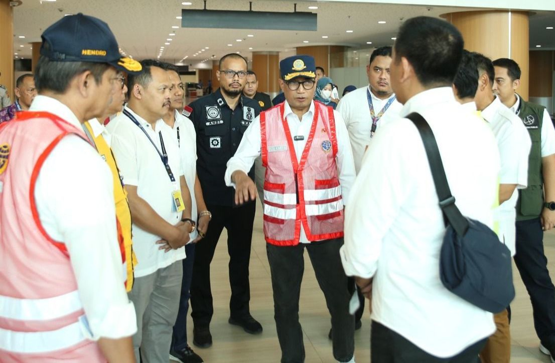 Menhub Budi Karya dapat perintah Presden Jokowi agar mempersiapkan Bandara Kertajati di Majalegka menjadi bandara premium.