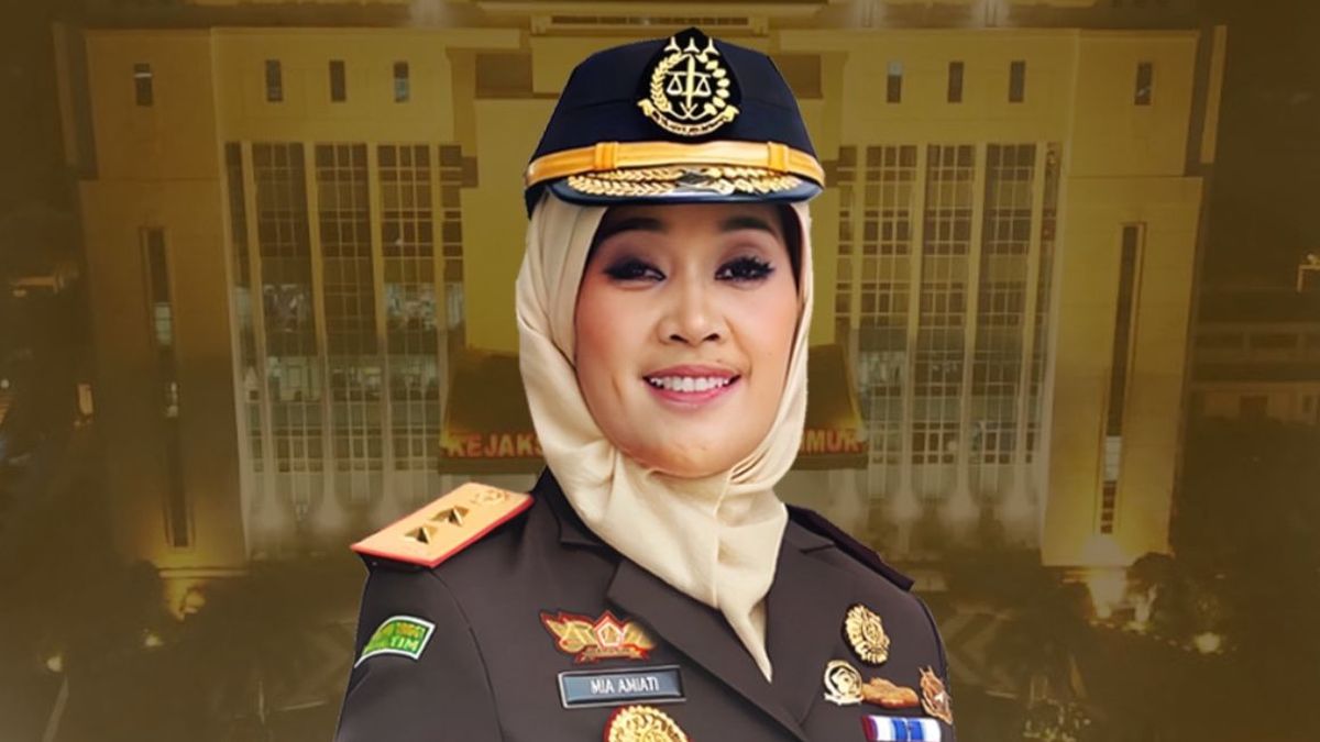 Mia Amiati, Jejak Karier Kajati Perempuan Pertama Di Jatim - Potensi Badung