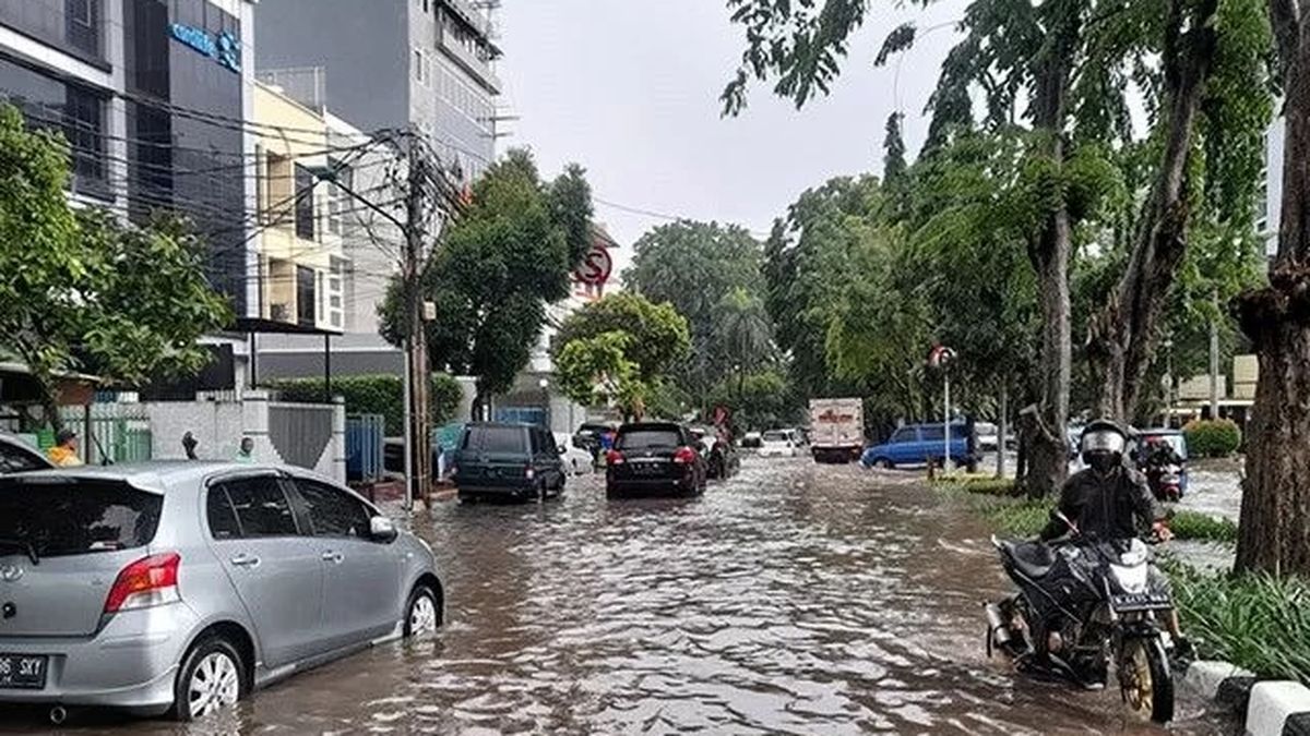 Rt Dan Dua Ruas Jalan Di Jakarta Masih Tergenang Banjir Bpbd Jumlah Pengungsi Kepala