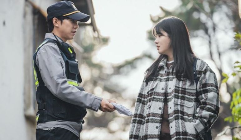 Drama Korea berjudul Mouse yang tayang di bulan Maret 2021