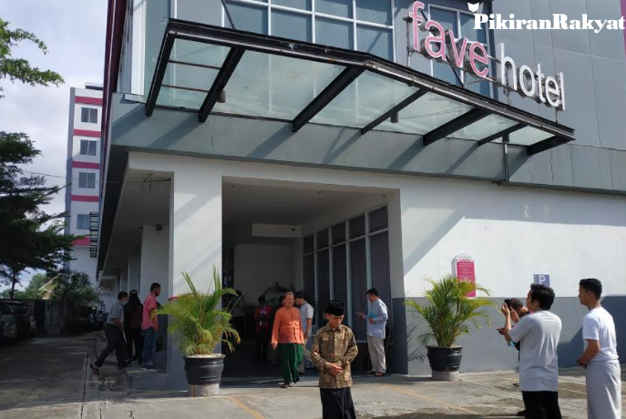 Gempa Di Padang Kafilah Mtq Jawa Barat Berhamburan Keluar Hotel Pikiran Rakyat Com
